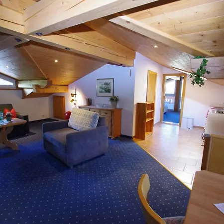 Szálloda Hotel-pension Heike 3*