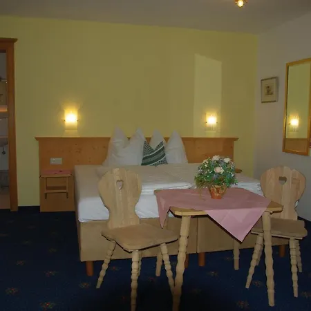 Szálloda Hotel-pension Heike 3*