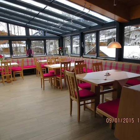 Szálloda Hotel-pension Heike Kitzbühel