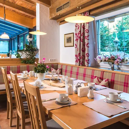 Hotel-pension Heike Hotell