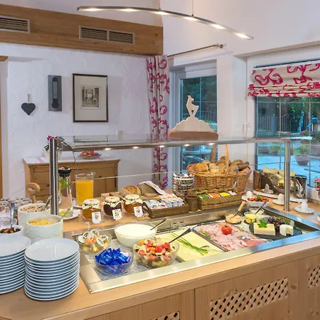 Hotell Hotel-pension Heike 3*