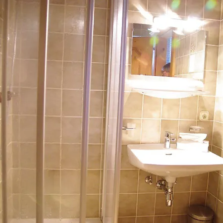 Hotell Hotel-pension Heike 3*