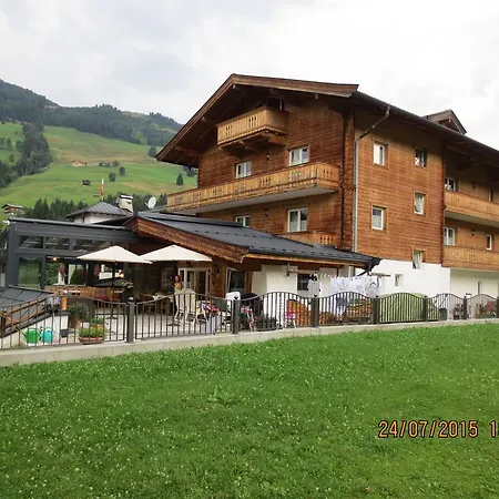 Szálloda Hotel-pension Heike Kitzbühel
