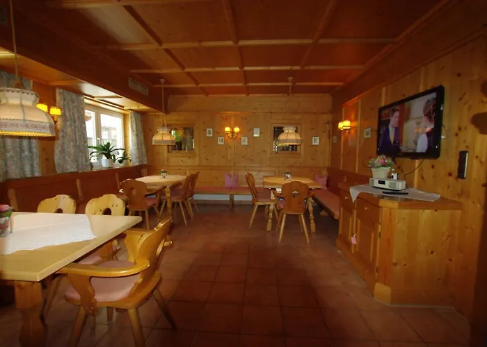 Hotel-pension Heike Hotell 3*