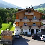 Hotel-pension Heike 3* 키츠부헬