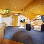 Hotel-pension Heike 호텔 3*