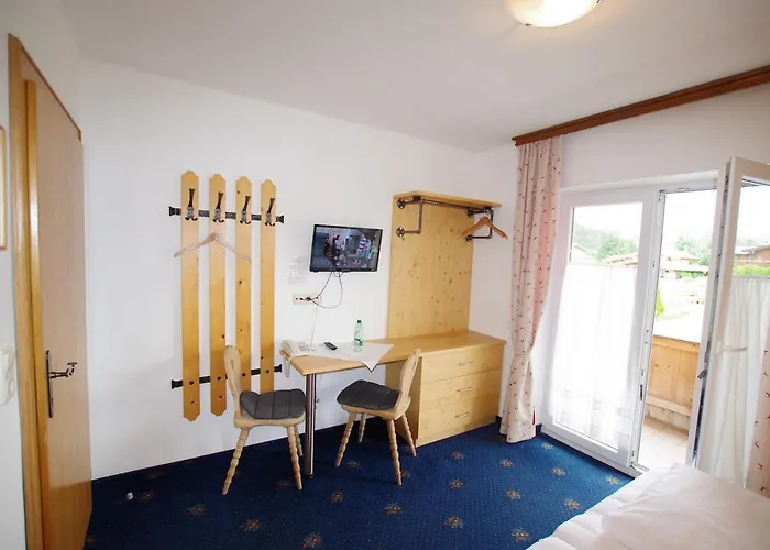 Hotel-pension Heike 호텔 키츠부헬