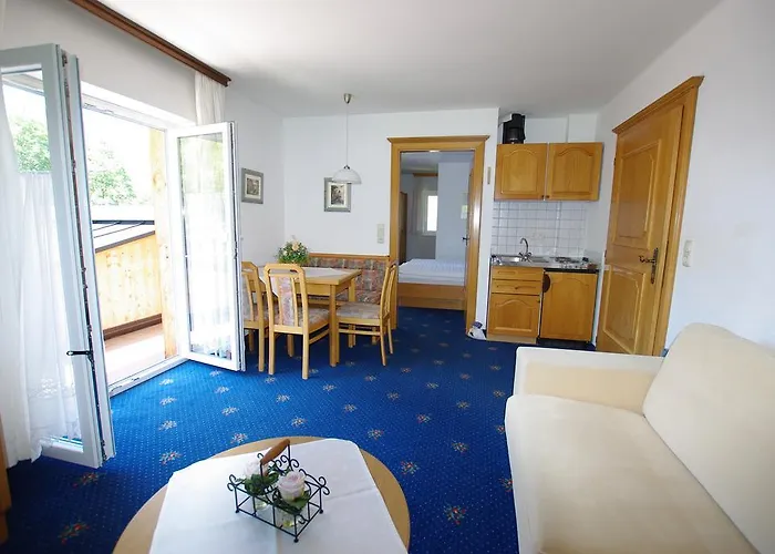 호텔 Hotel-pension Heike